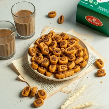 Mini Bhakarwadi (200 g) - Hover Image